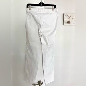 Ellen Tracy  Stretch pull on pant